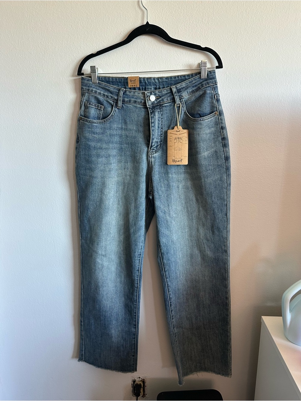 NWT Upnet Women’s Size 12 Short Straight Leg Crop Jeans Raw Hem Stretch Denim